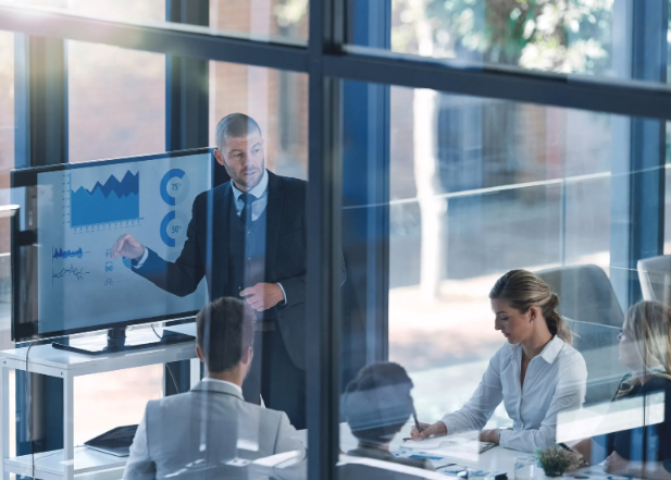 A fractional CFO can bring clarity to your SaaS company